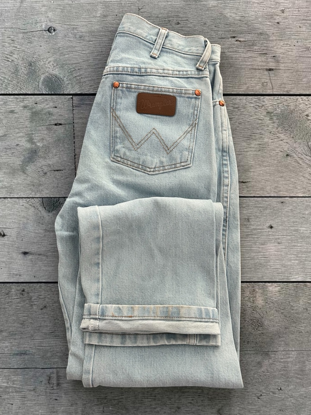 Vintage Wrangler Women's Light Wash Straight Leg Jeans - Pale Blue